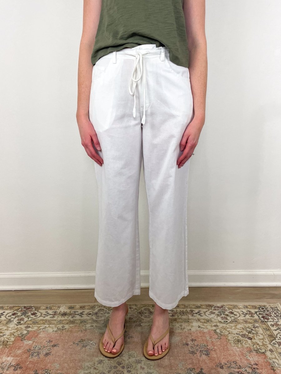 Linen Blend Straight Leg Pant in White exclusive at The Shoe Hive