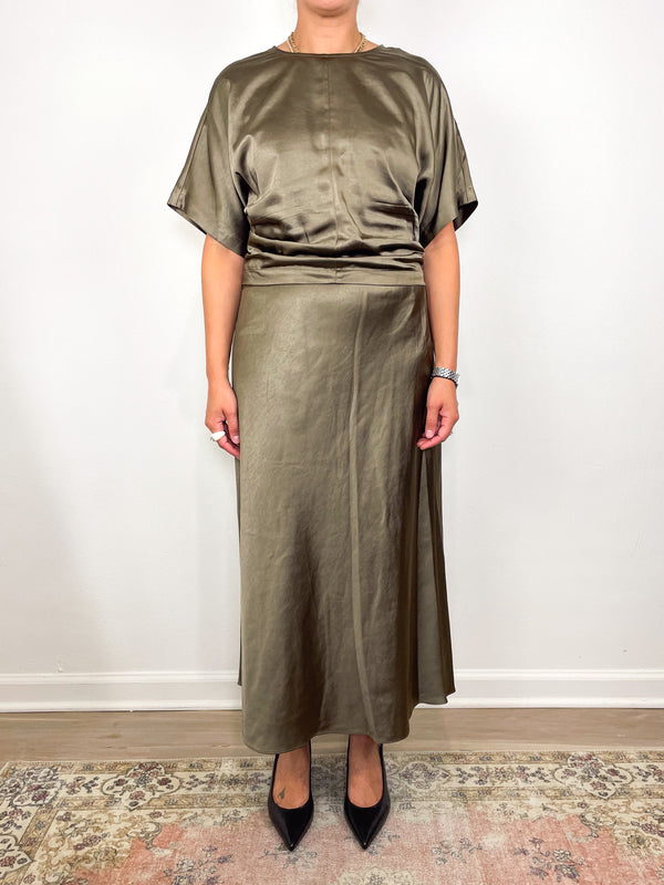 Satin Dolman S/S in Parsley