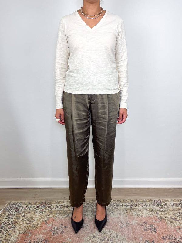 L/S V-Neck Back Seam in Stone