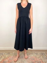 The V-Neck RSVP in Black