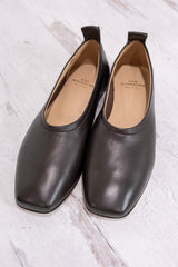 Belle Flat in Chocolate Leather