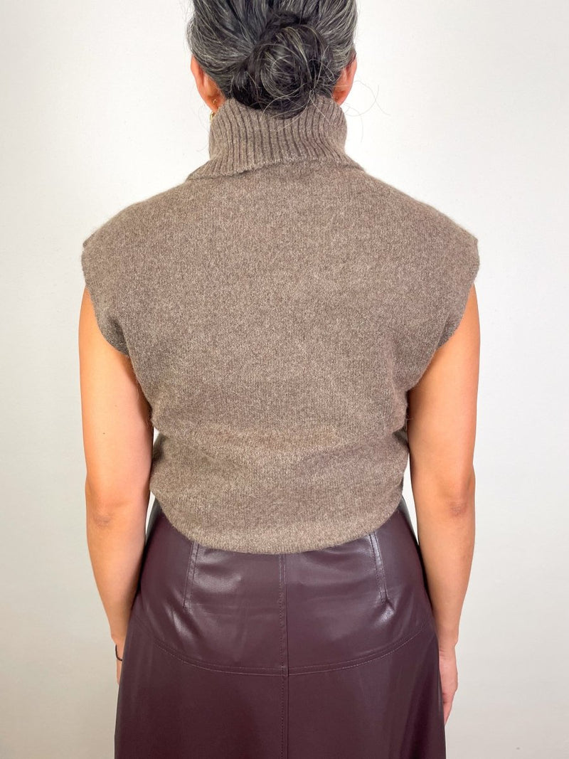 Aaron Knit Top in Walnut - The Shoe Hive