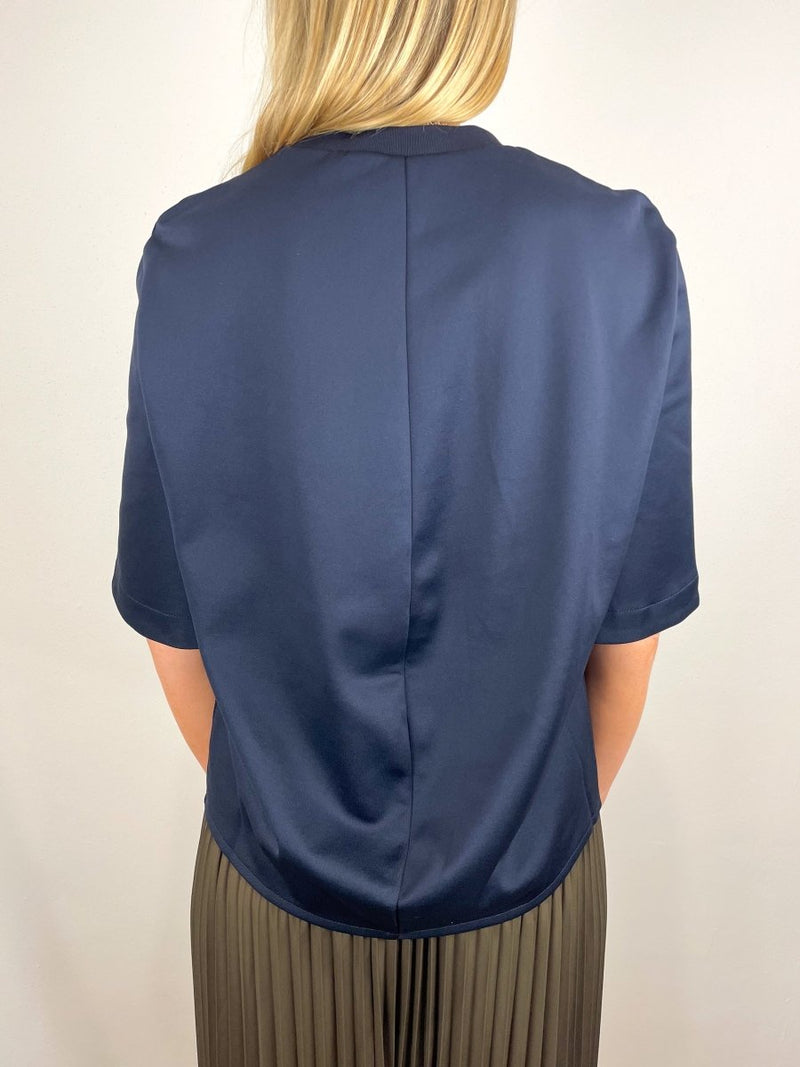 Active Knit Shirred Sleeve Raglan Top in Navy - The Shoe Hive