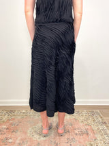 Amiko Midi Skirt in Noir - The Shoe Hive