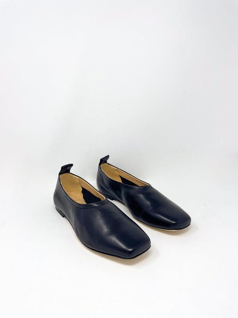 Belle Flat in Black Leather - The Shoe Hive