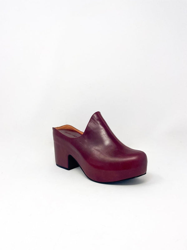 Bose Wrapped Clog in Garnet - The Shoe Hive