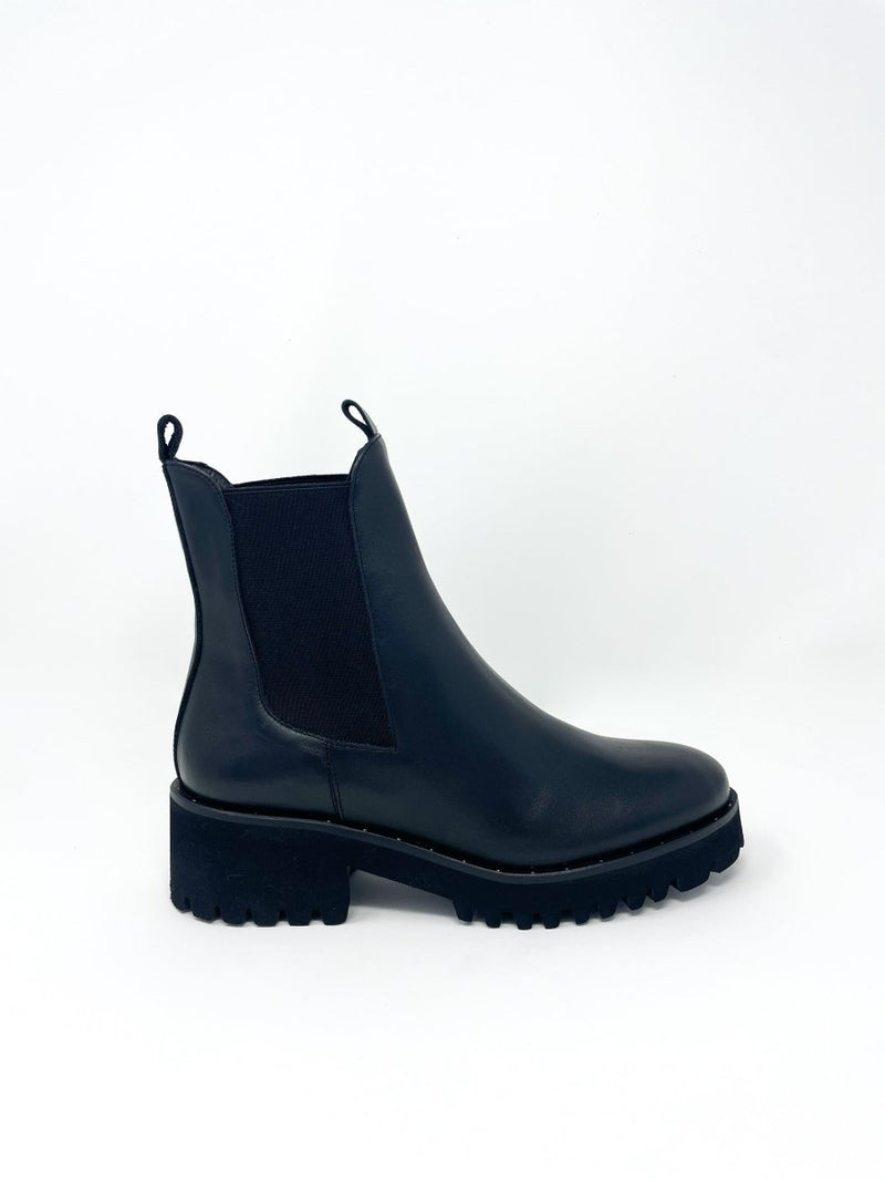 Brooke in Black Calf Water Resistant - The Shoe Hive