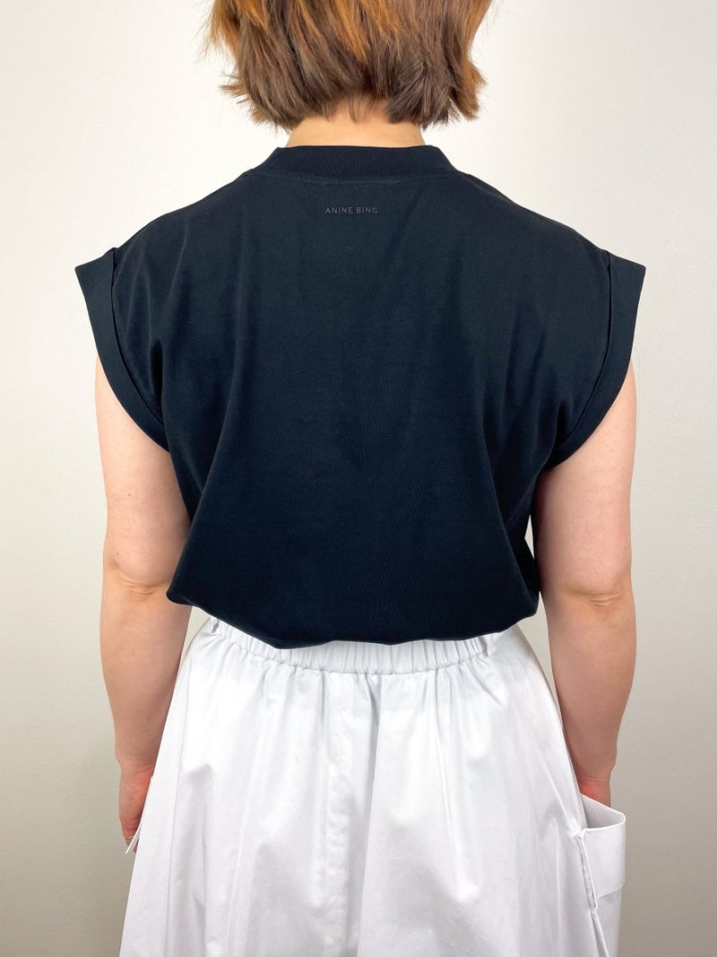 Caspen Tee in Black - The Shoe Hive