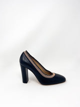 Elisa Ruffle Pump in Nero - The Shoe Hive