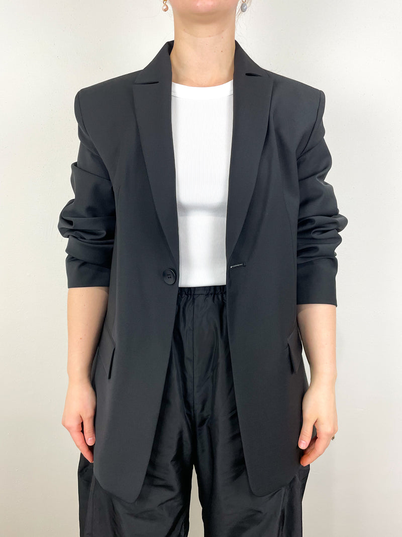 Recycled Tropical Wool Sculpted Blazer in Black