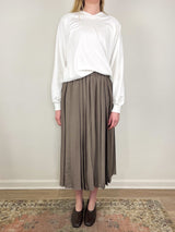 Feather Weight Pleated Pull On Skirt in Dark Stone - The Shoe Hive