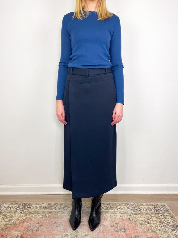 Feather Weight Ribbed Sweater Crewneck Pullover in Seal Blue - The Shoe Hive