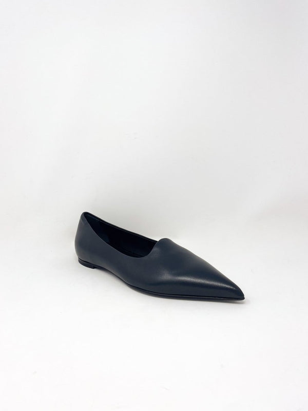 Fergy Loafer in Navy - The Shoe Hive