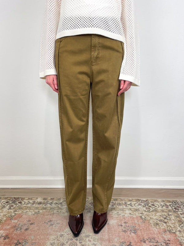 Garment Dyed Stretch Twill Tuck Pant in Dark Tan - The Shoe Hive