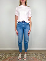 Jaylin Tee Collegiate in Powder Pink - The Shoe Hive