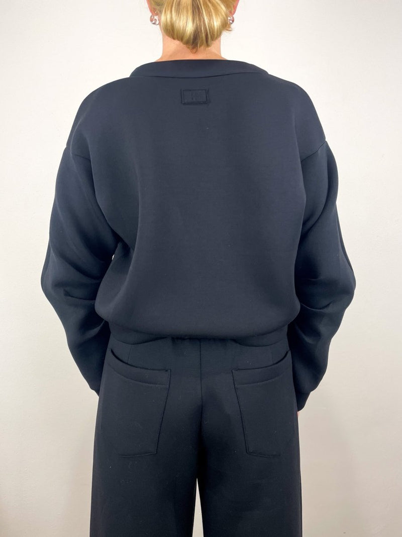 Jennie Sweatshirt in Onyx - The Shoe Hive