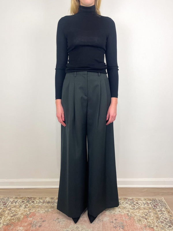 Knit Turtleneck in Black - The Shoe Hive