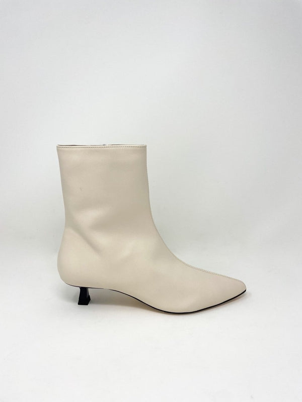 Lanna in Bone Calf - The Shoe Hive