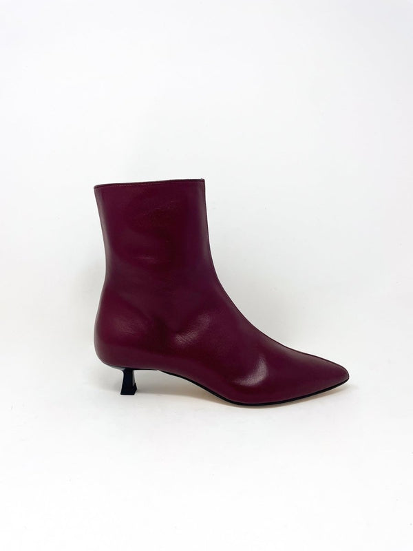 Lanna in Burgundy - The Shoe Hive