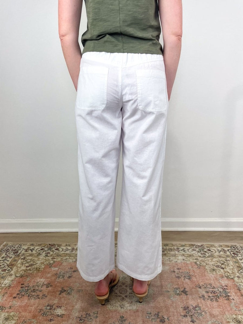 Linen Blend Straight Leg Pant in White exclusive at The Shoe Hive