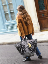 Maxi Basket in All Black - The Shoe Hive