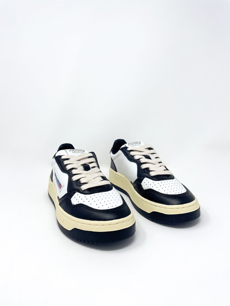 Medalist Low Sneakers in Leather White/Black exclusive at