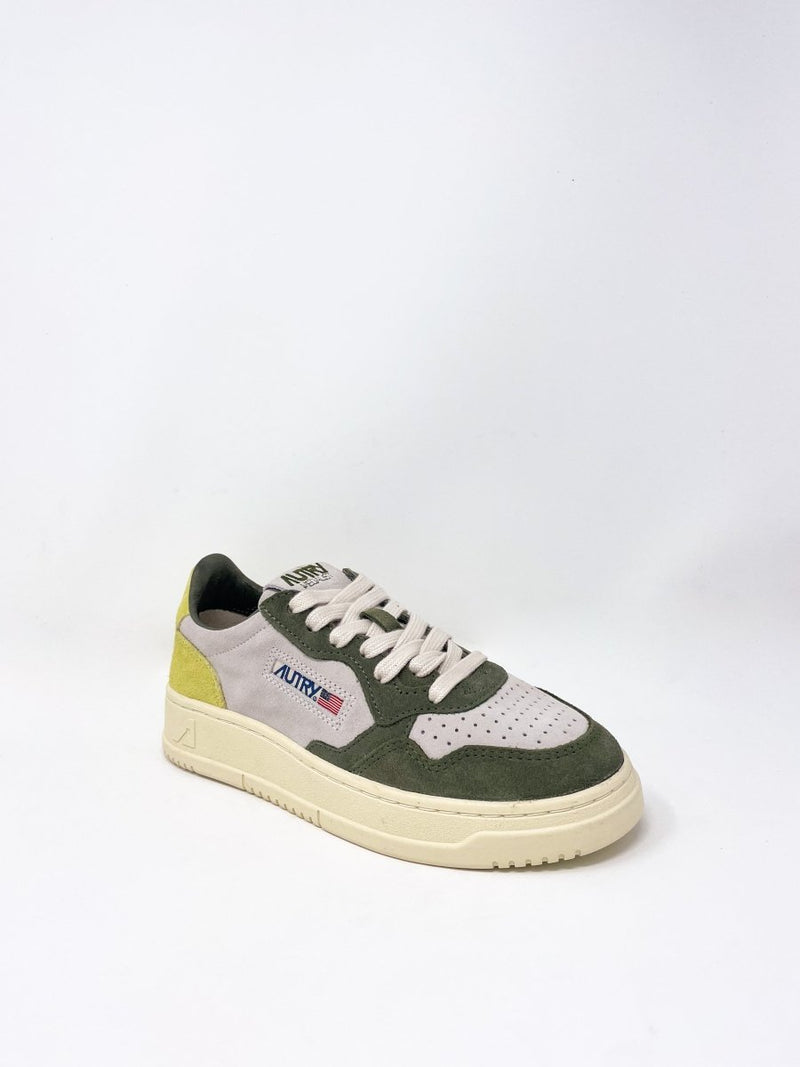 Medalist Low Sneakers Leather Suede Lemon/Forest - The Shoe Hive