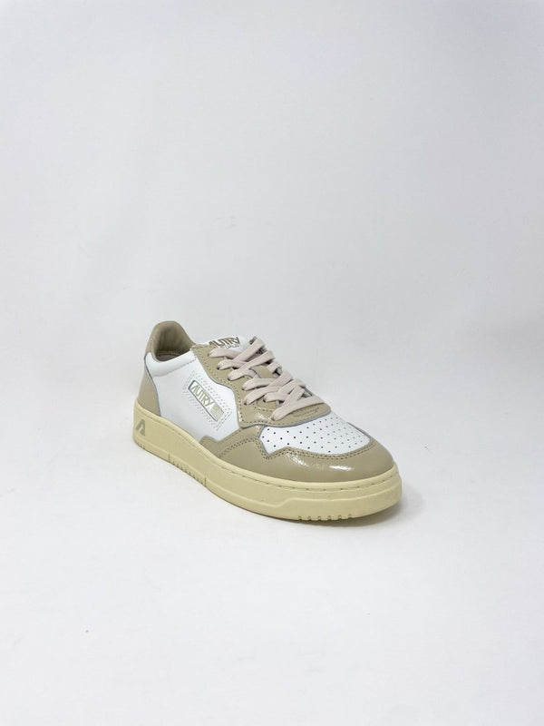 Medalist Low Women's in Leather Patent White/Tidfoam - The Shoe Hive