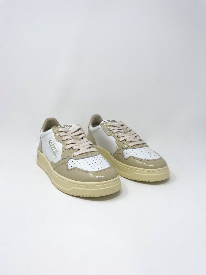 Medalist Low Women's in Leather Patent White/Tidfoam - The Shoe Hive