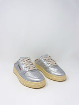 Mule Low Sneakers Leather in Goat Silver - The Shoe Hive