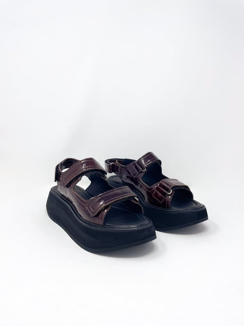 Orro Sandal in Chestnut - The Shoe Hive