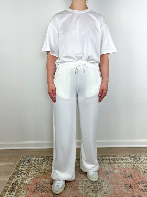 Oversized Cropped Boxy Tee in White - The Shoe Hive