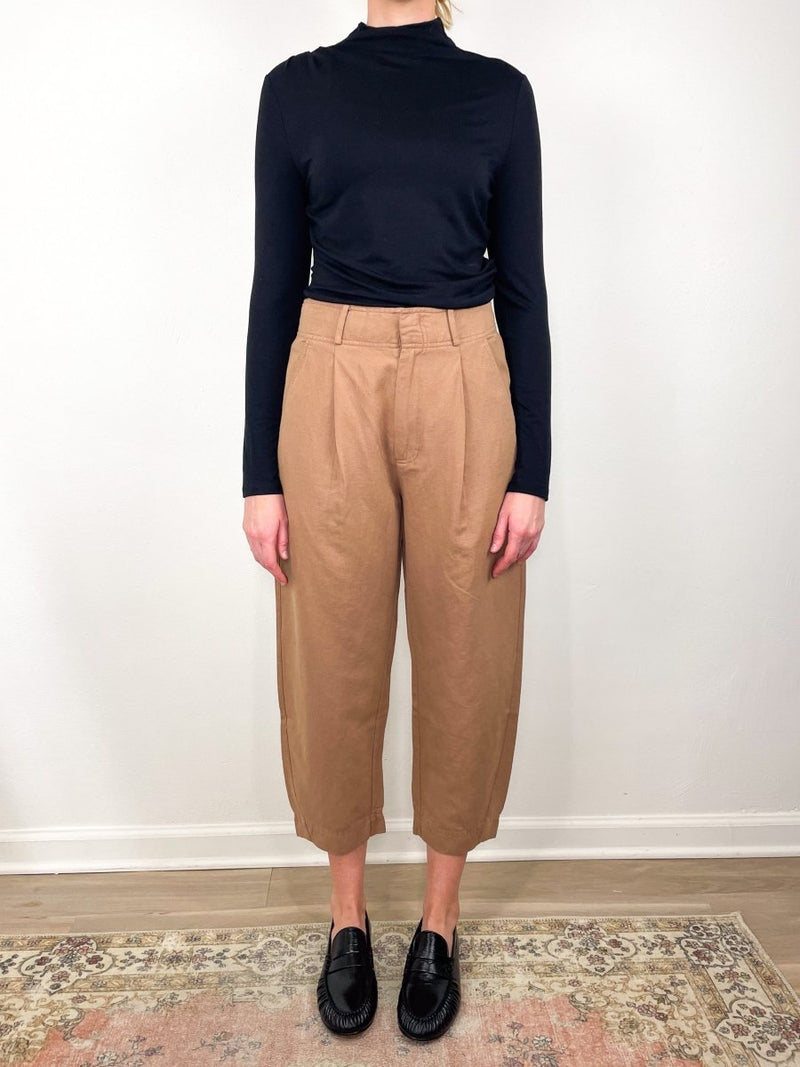 Petite Bari Crop Trouser in Deep Khaki - The Shoe Hive