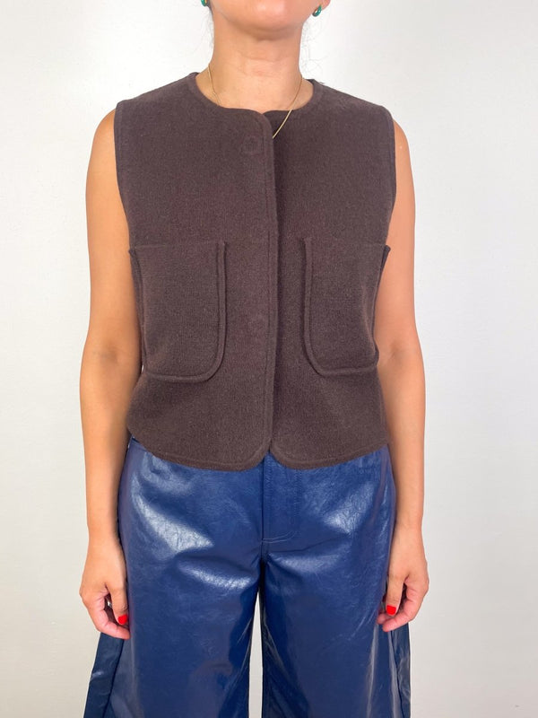 Rd Vest in Ebony - The Shoe Hive
