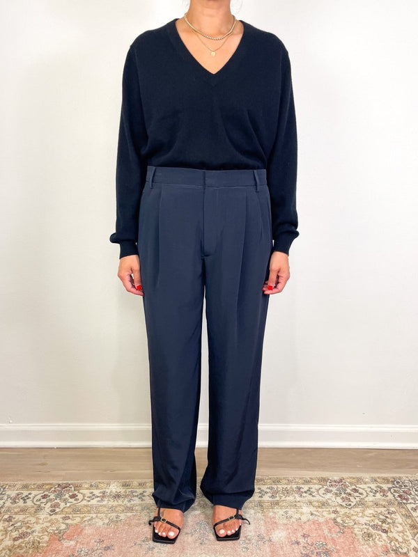 Relaxed Suiting Derrick Mens Trouser in Navy - The Shoe Hive