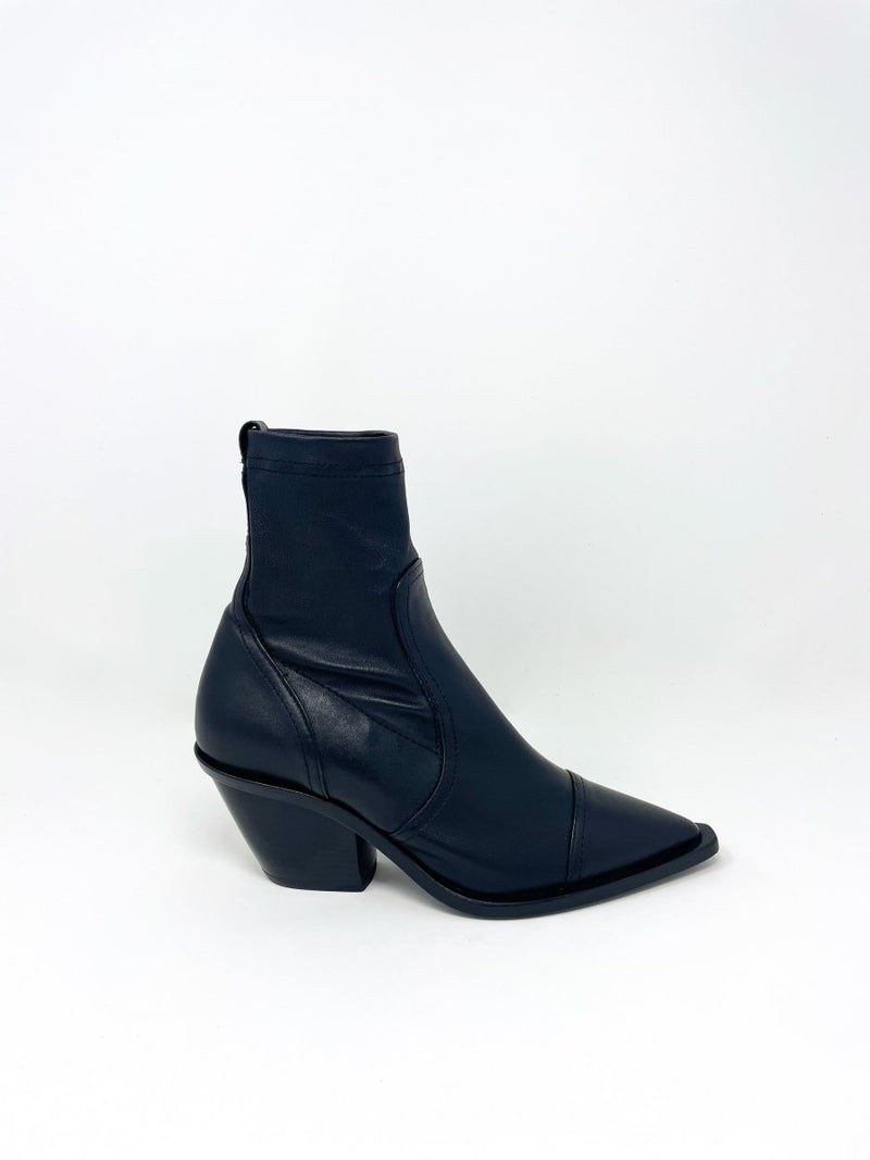 Roberta Stretch in Nero Nero - The Shoe Hive