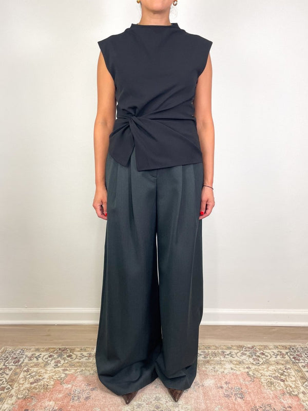Robin Top in Black - The Shoe Hive