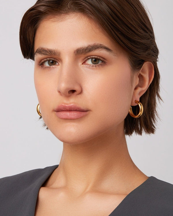 Staple Hoops Medium in Gold - The Shoe Hive