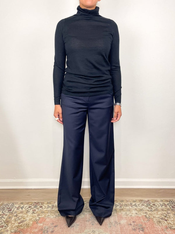 Superfine Funnel Neck Sweater in Black Cashmere - The Shoe Hive
