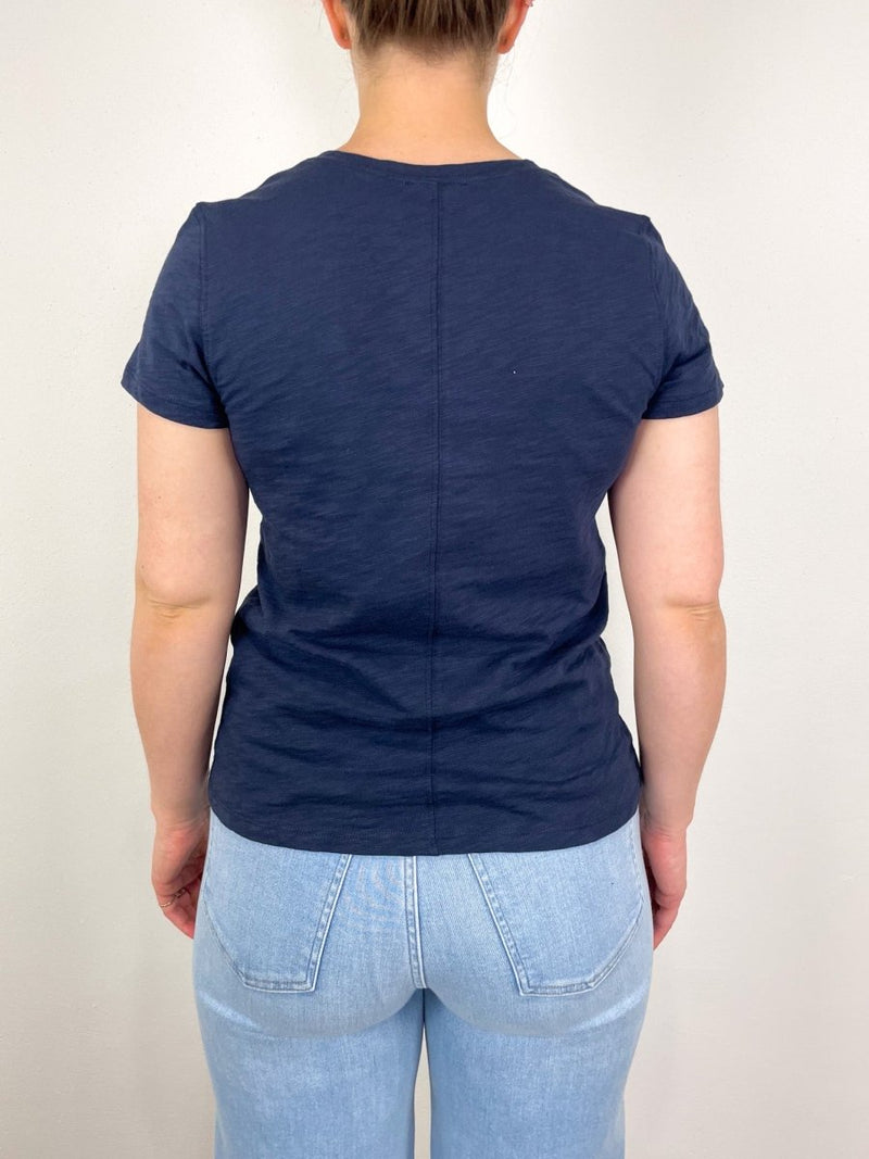 V - Neck Short Sleeve Back Seam Tee in Navy - The Shoe Hive