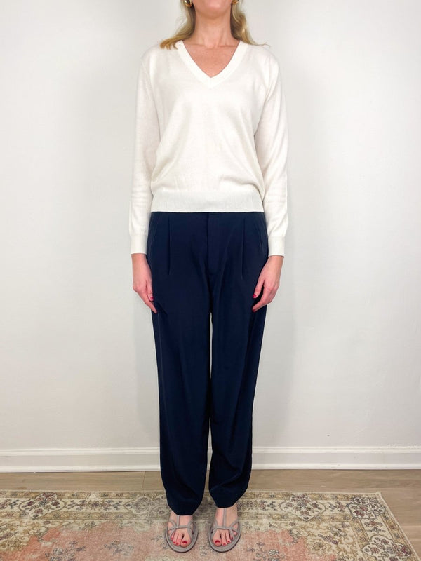 V - Sweater in Fleur de Sel - The Shoe Hive