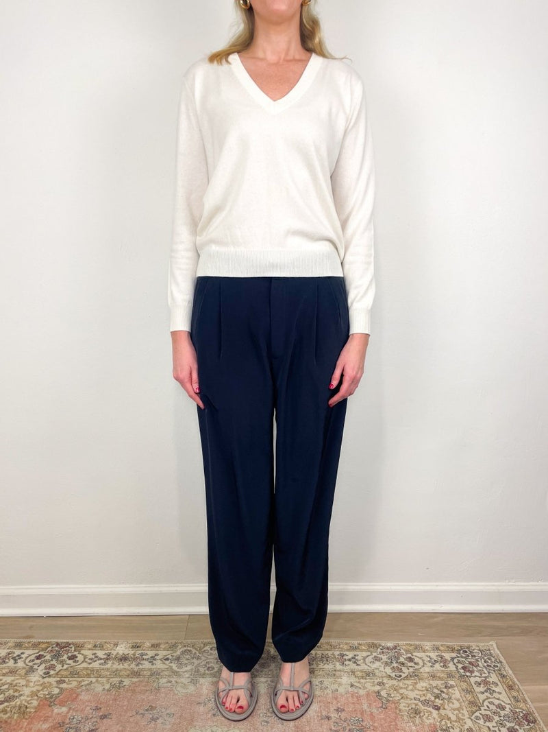 V - Sweater in Fleur de Sel - The Shoe Hive