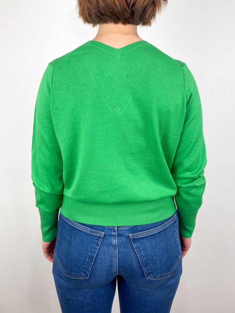 V - Sweater in Pine Green - The Shoe Hive