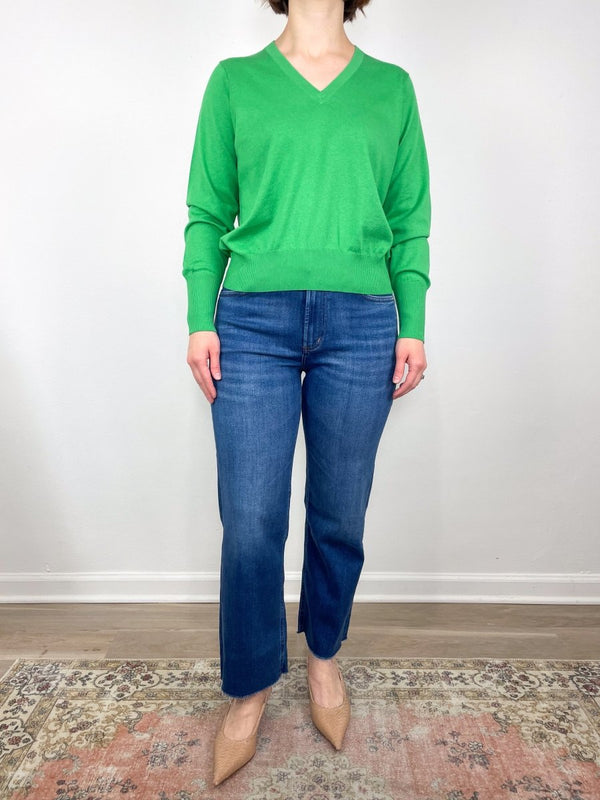 V - Sweater in Pine Green - The Shoe Hive