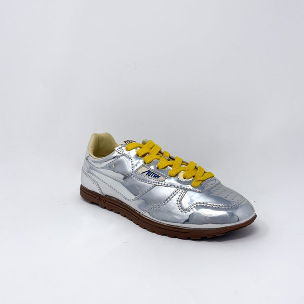 【関税込み】AUTRY WINDSPIN LOW WOM MIRROR/NYL SILV/IVORY Windspin Low Women's in Mirror Nylon Silver/Ivory – The Shoe