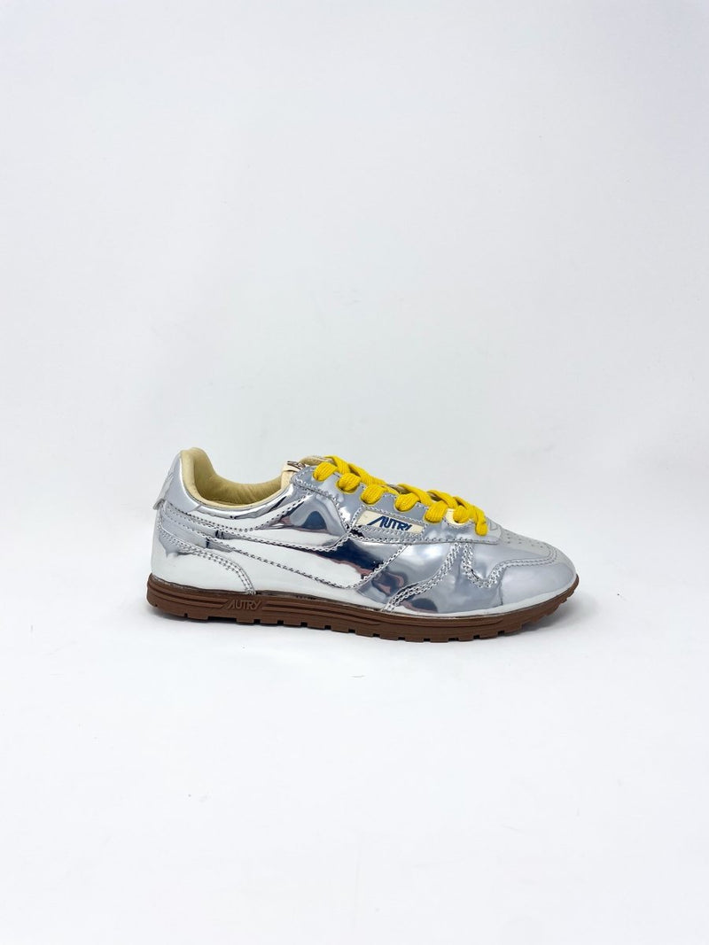 Windspin Low Women's in Mirror Nylon Silver/Ivory - The Shoe Hive