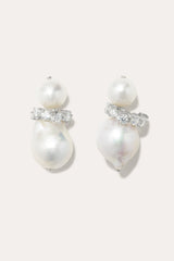 Z57 Cascading Silver Plated Earrings in FWP/CZ - The Shoe Hive