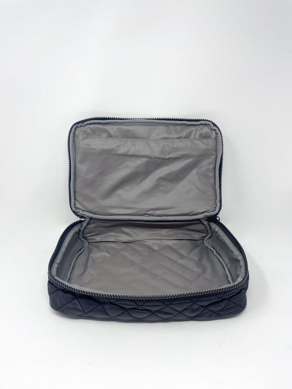 Zip Round Cosmetic in Black - The Shoe Hive
