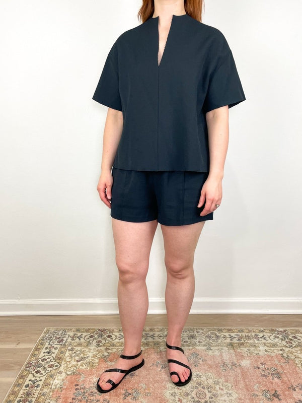 Amigoni Top In Black - The Shoe Hive